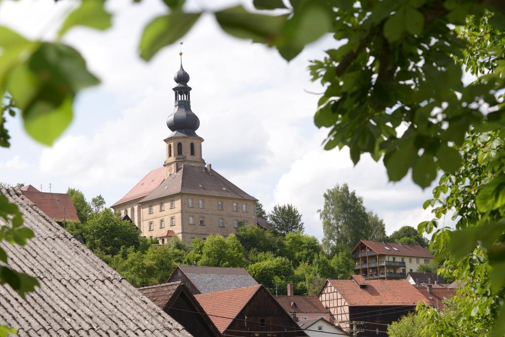 Pension & Metzgerei Friedrich Trebgast Exterior foto